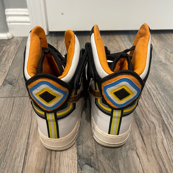 Nike x Riccardo Tisci Givenchy Air Force 1 Hi Sp 'White Baroque Brown' - Picture 4 of 7